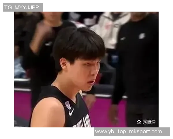 杨瀚森工作室回顾:凌晨1点入睡4点赶机场的忙碌生活