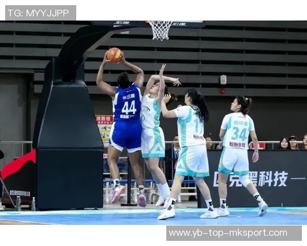 福建厦门白鹭女篮蓄势待发迎接2025年全国女子篮球锦标赛第二阶段挑战